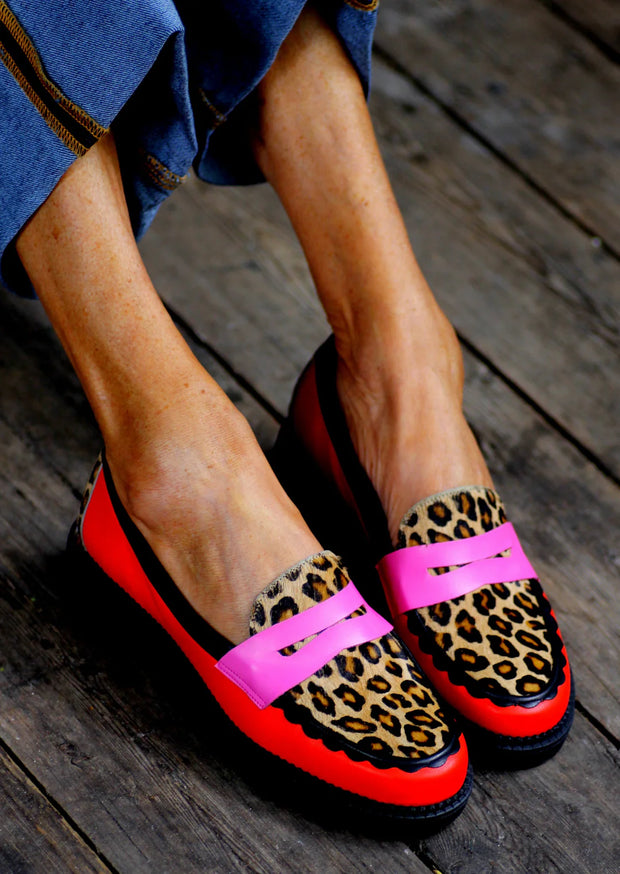 Elina Linardaki - Roarr Loafers - Elizabeth Summer