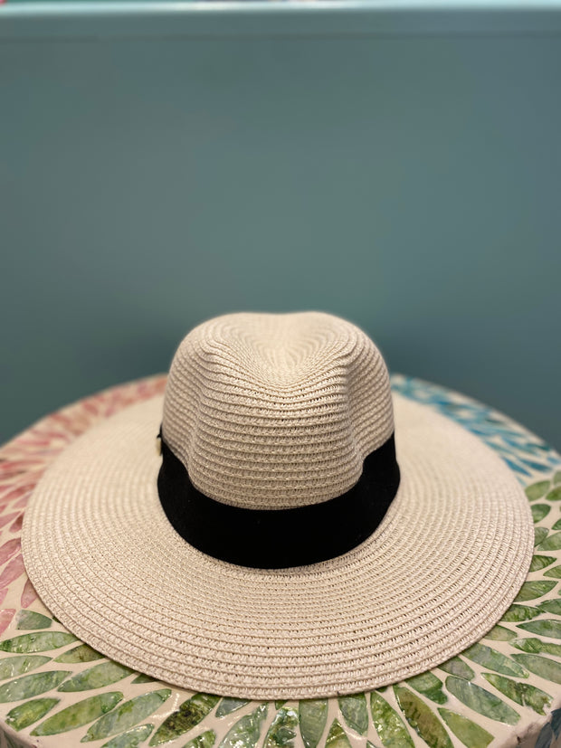 Bella Hat -Ivory - Elizabeth Summer