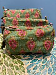 Make up bag -  Green