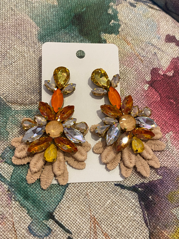 South American Earrings - Flower Lace - Beige