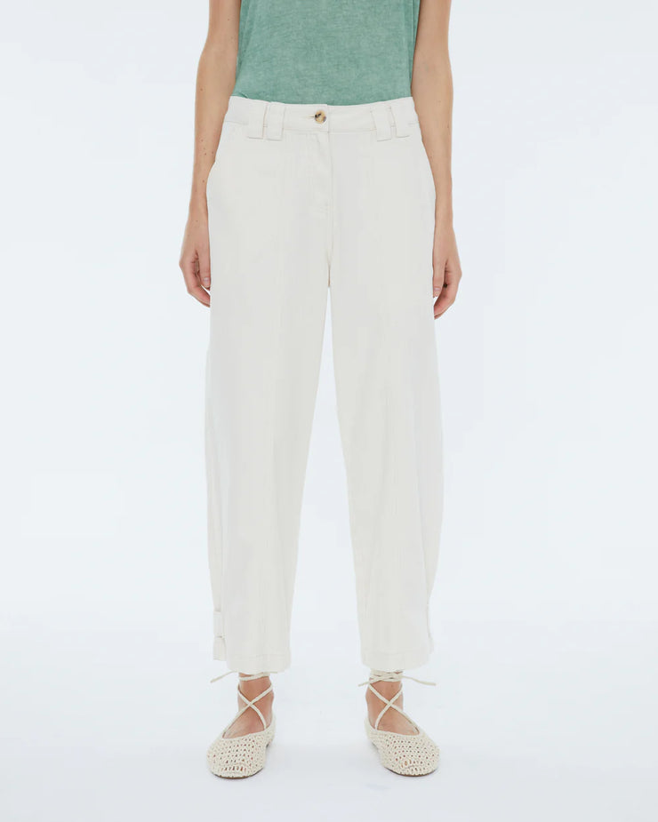 Andam - Pants - Women's carrot trousers - Elizabeth Summer