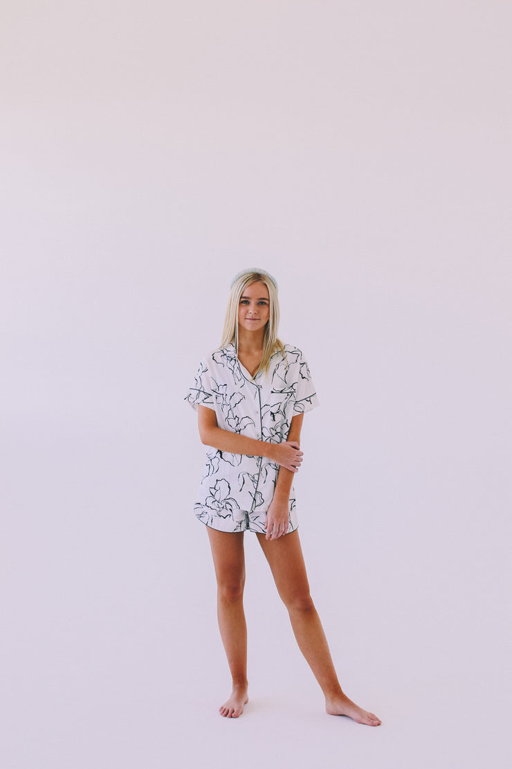 Pyjamas - Black and White - Elizabeth Summer
